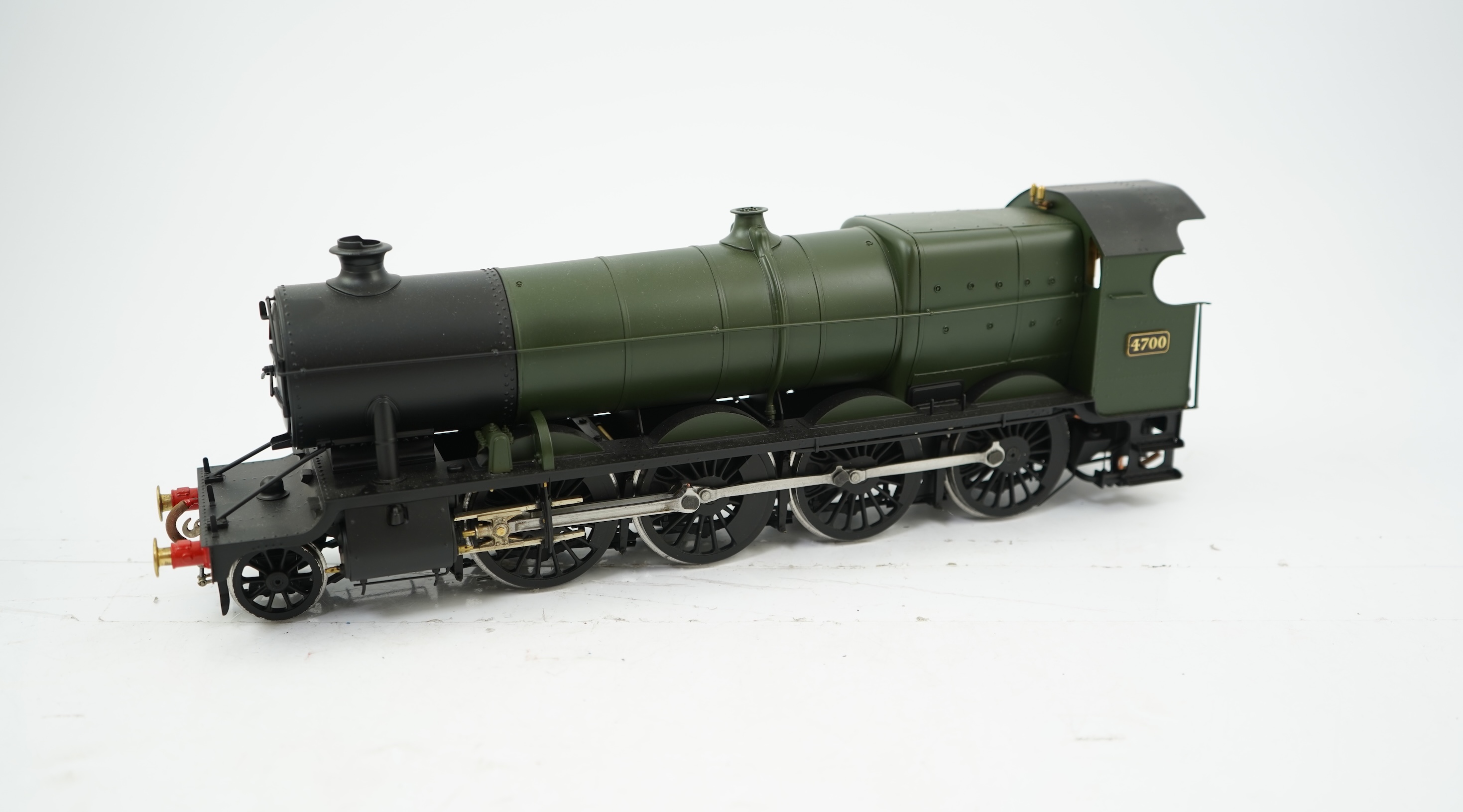 A Gauge One model of GWR Class 47xx, 4700, 2-8-0 tender locomotive, unpowered, well constructed and painted, the cab interior has been left unpainted.
